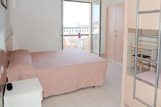 Fattoriamare מלון